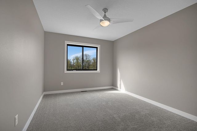313 10th Street S, Sartell, MN 56377