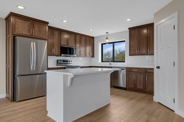 313 10th Street S, Sartell, MN 56377