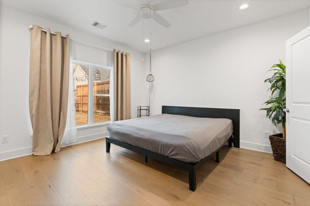 2825 Townsend Drive, Fort Worth, TX 76110