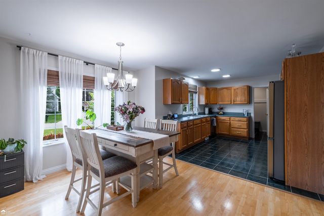 8201 Fountain View Drive, Flushing, MI 48433