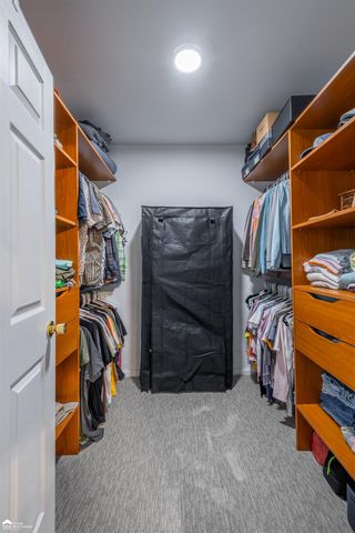 8201 Fountain View Drive, Flushing, MI 48433