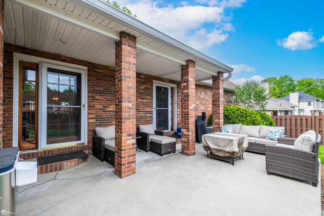 8201 Fountain View Drive, Flushing, MI 48433