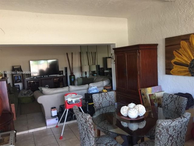 2191 Bayberry Dr 2191, Pembroke Pines, FL 33024