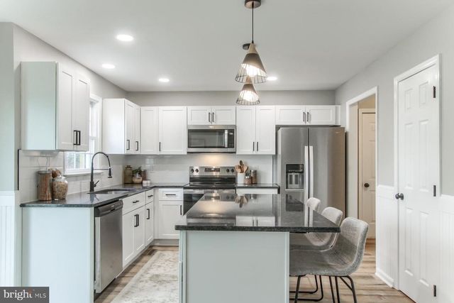 128 AZALEA DR, Hershey, PA 17033