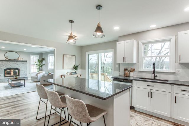 128 AZALEA DR, Hershey, PA 17033