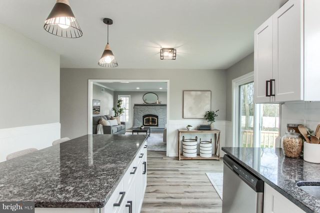 128 AZALEA DR, Hershey, PA 17033