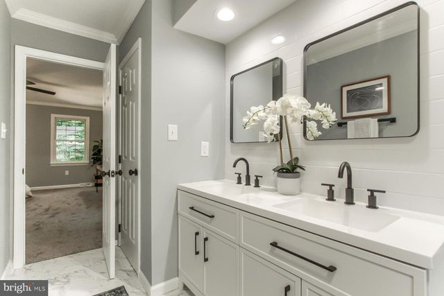 128 AZALEA DR, Hershey, PA 17033