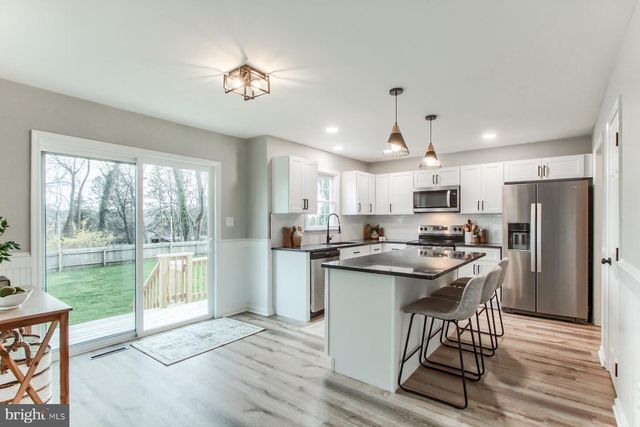 128 AZALEA DR, Hershey, PA 17033