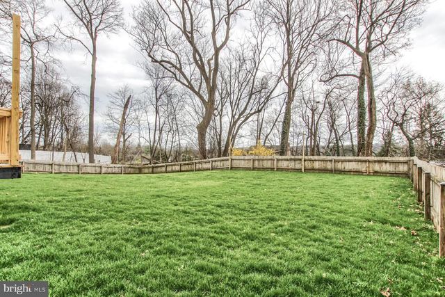 128 AZALEA DR, Hershey, PA 17033