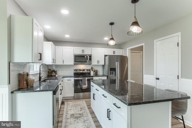 128 AZALEA DR, Hershey, PA 17033