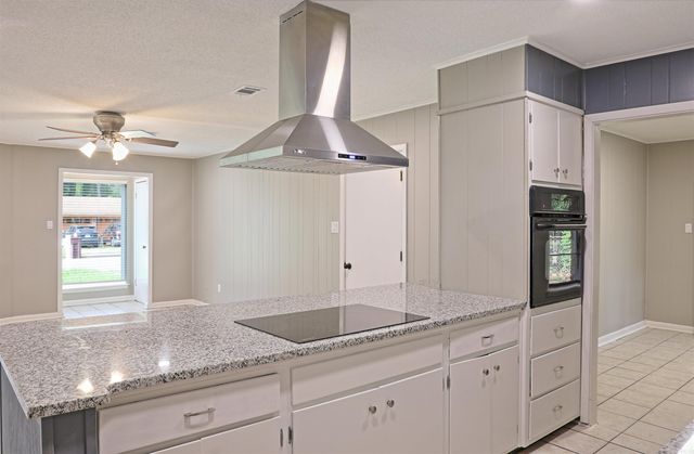 6905 White Oak Cove, White Hall, AR 71602