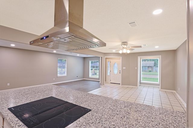 6905 White Oak Cove, White Hall, AR 71602