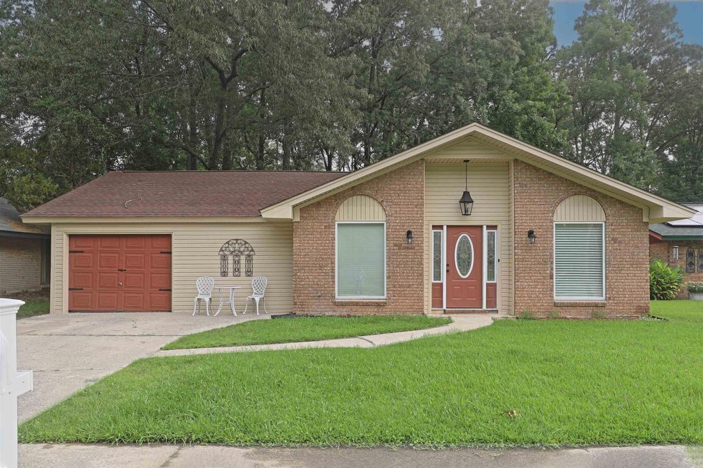 6905 White Oak Cove, White Hall, AR 71602