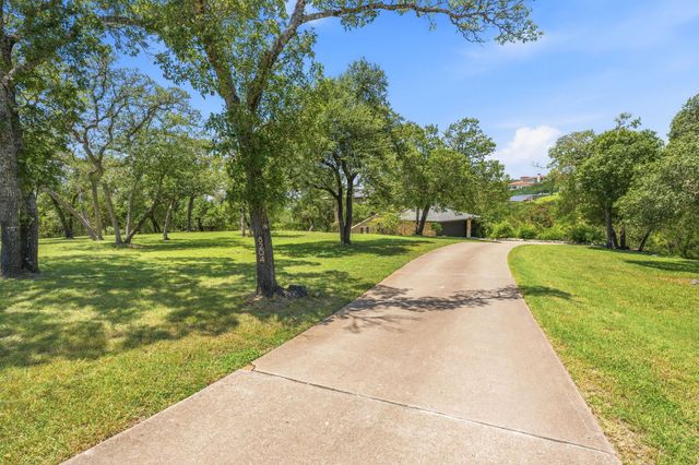 8204 MALISH CT, Austin, TX 78746
