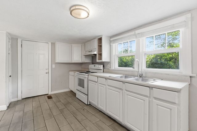 1801 Elizabeth Rd, Nashville, TN 37218