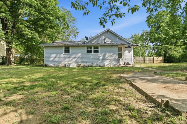 1801 Elizabeth Rd, Nashville, TN 37218