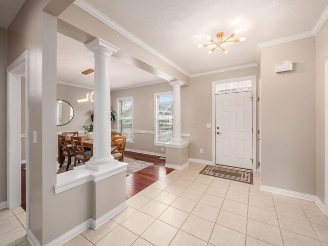 7043 Cunningham Drive, New Albany, OH 43054