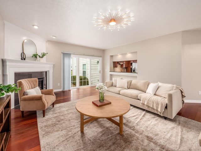 7043 Cunningham Drive, New Albany, OH 43054