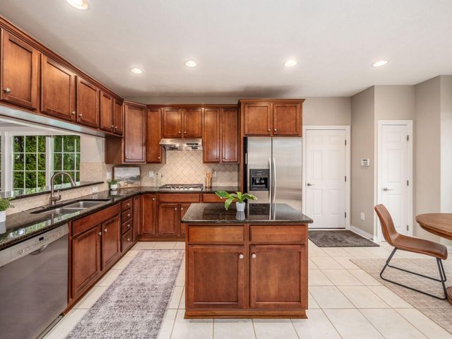 7043 Cunningham Drive, New Albany, OH 43054