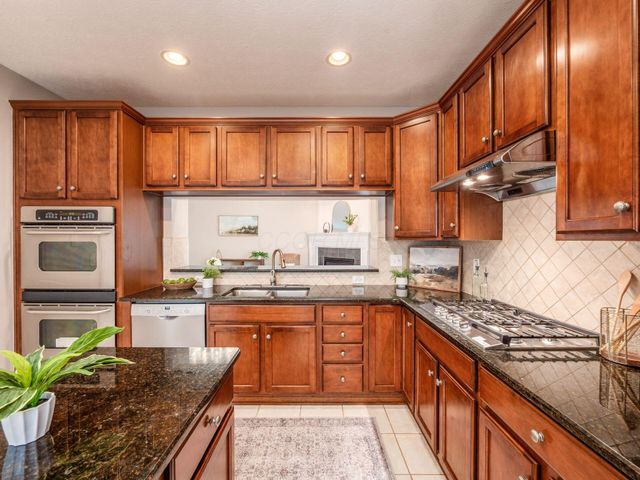 7043 Cunningham Drive, New Albany, OH 43054