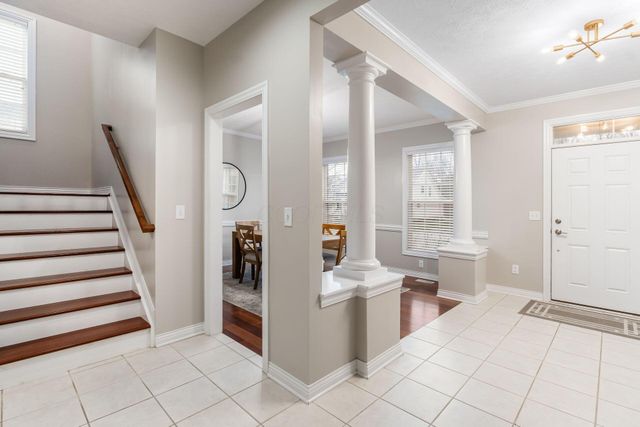 7043 Cunningham Drive, New Albany, OH 43054