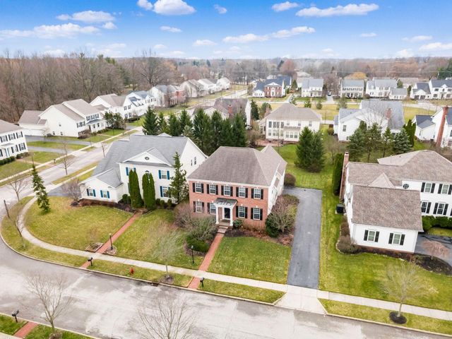 7043 Cunningham Drive, New Albany, OH 43054