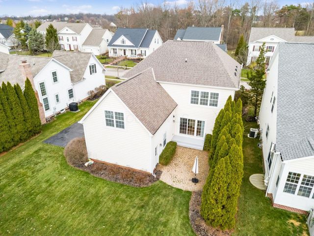 7043 Cunningham Drive, New Albany, OH 43054