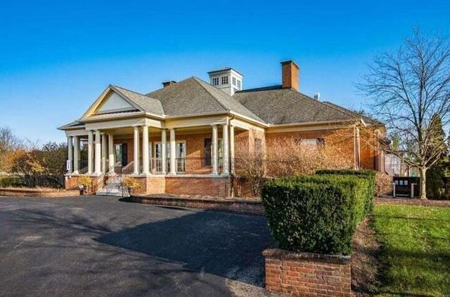 7043 Cunningham Drive, New Albany, OH 43054