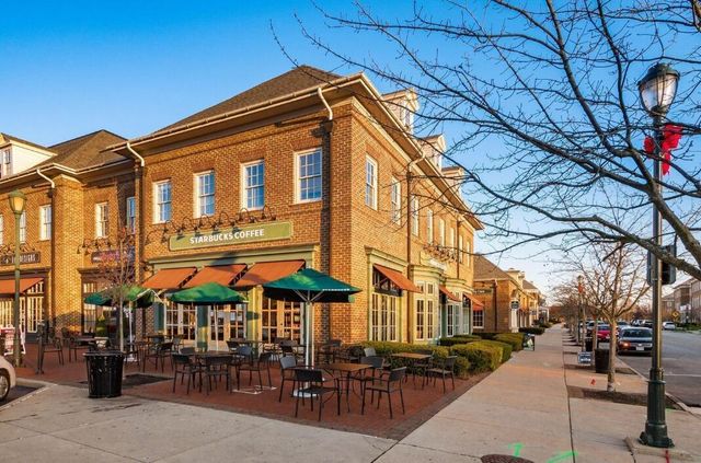 7043 Cunningham Drive, New Albany, OH 43054