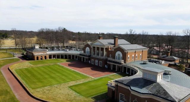 7043 Cunningham Drive, New Albany, OH 43054