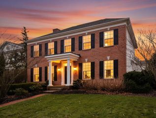 7043 Cunningham Drive, New Albany, OH 43054