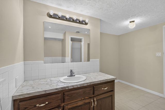 1075 W Farm Road 178, Springfield, MO 65810
