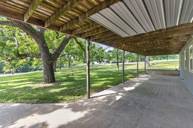 1075 W Farm Road 178, Springfield, MO 65810