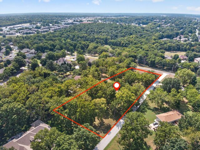 1075 W Farm Road 178, Springfield, MO 65810