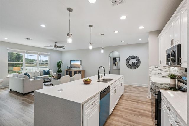 6146 GOLDEN DEWDROP TRAIL, Windermere, FL 34786