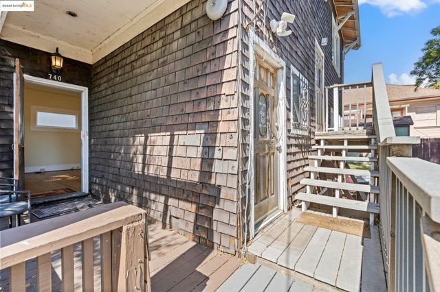 738 E 19Th St, Oakland, CA 94606