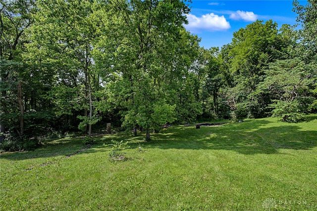 4445 Pinehill Drive, Dayton, OH 45424