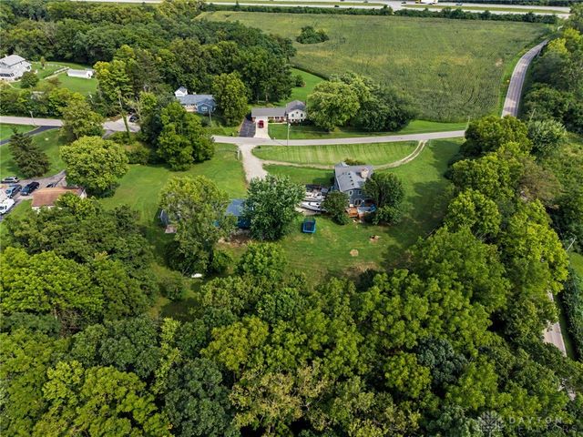 4445 Pinehill Drive, Dayton, OH 45424
