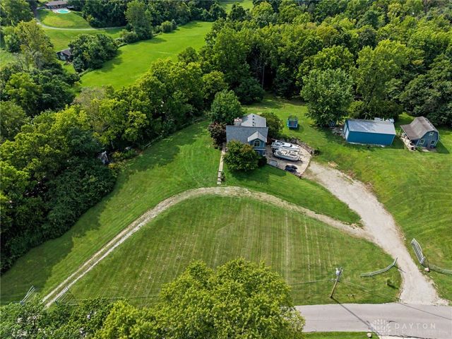 4445 Pinehill Drive, Dayton, OH 45424