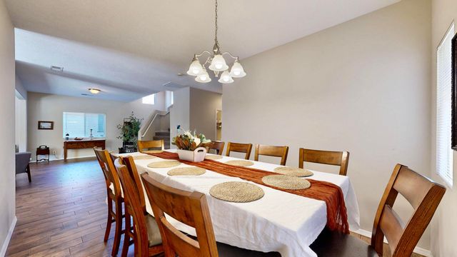 2811 Porto Street SW, Albuquerque, NM 87121