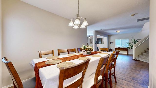 2811 Porto Street SW, Albuquerque, NM 87121