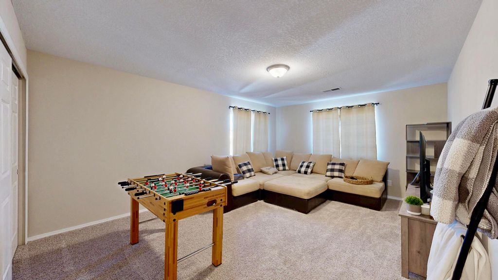 Image 30 of property listing at 2811 Porto Street SW, Albuquerque, NM 87121