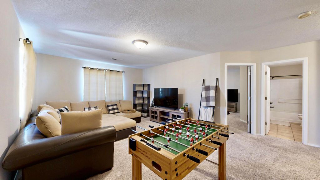 Image 32 of property listing at 2811 Porto Street SW, Albuquerque, NM 87121