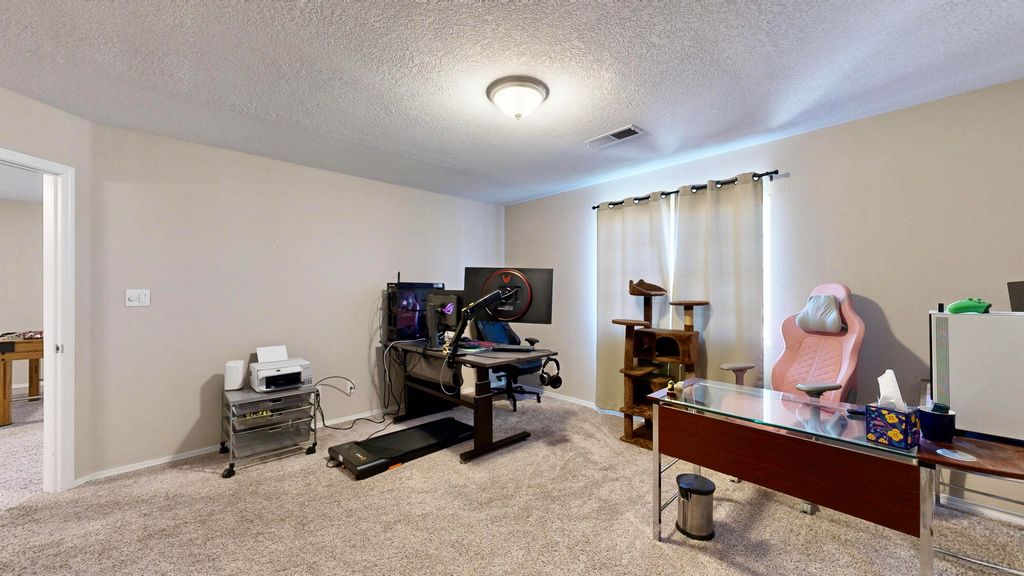 Image 35 of property listing at 2811 Porto Street SW, Albuquerque, NM 87121