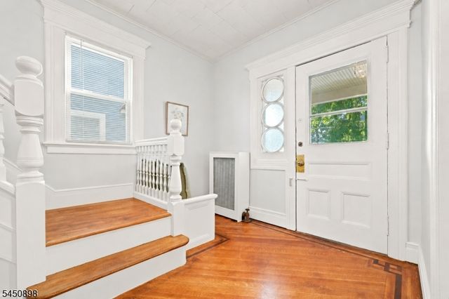 888 Lake St, Newark City, NJ 07104