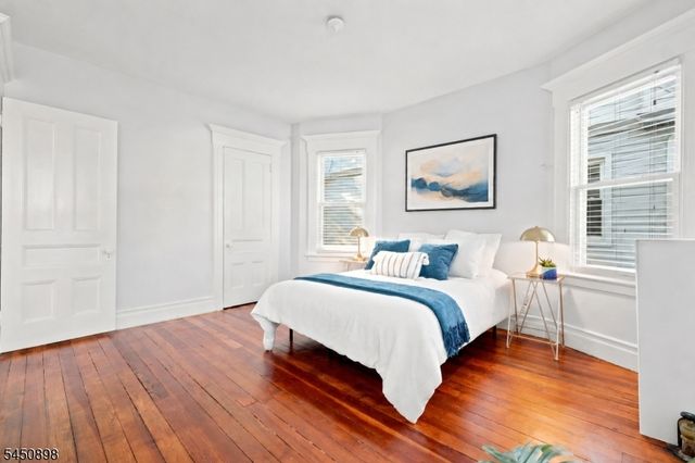 888 Lake St, Newark City, NJ 07104