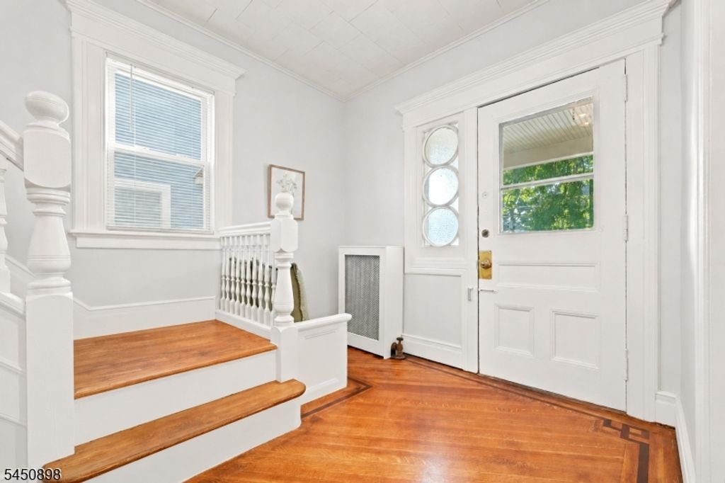 888 Lake St, Newark City, NJ 07104 — photo 2