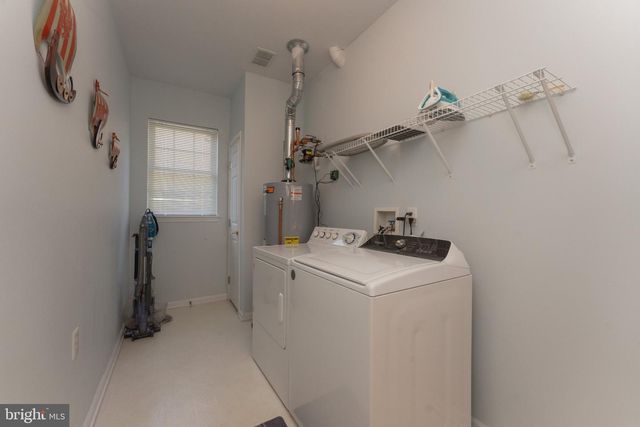 10 WREN LN, Hamilton, NJ 08690