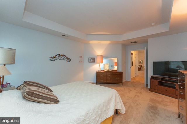 10 WREN LN, Hamilton, NJ 08690