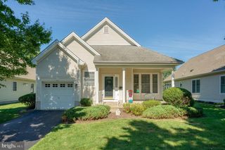 10 WREN LN, Hamilton, NJ 08690